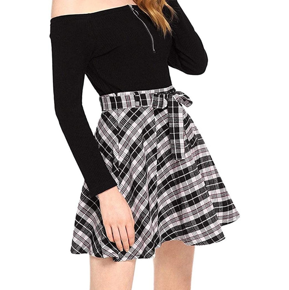 Milumia Women Plaid Mini Skater A Line Skirt with Belt; Size 12